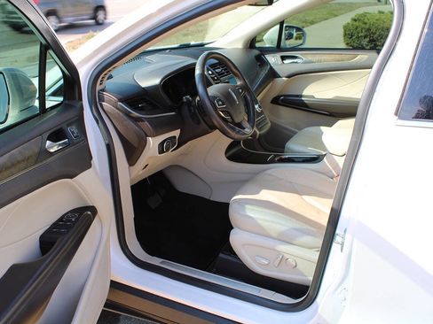 Used 2019 Lincoln MKC Reserve image 60