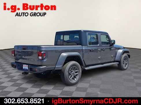 New 2026 Jeep Gladiator Sport image 4