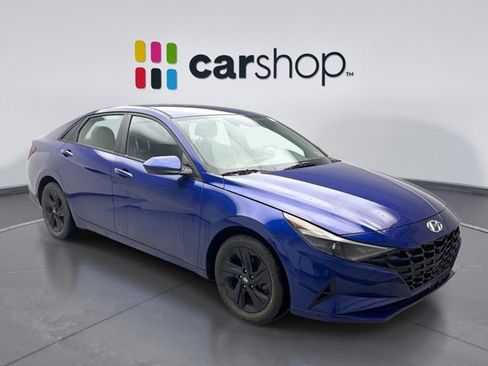 Used 2023 Hyundai Elantra SEL image 7