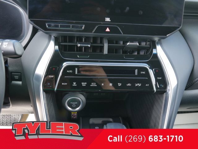 Used 2023 Toyota Venza Limited AWD/4WD image 29
