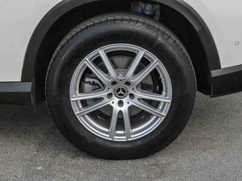 Used 2025 Mercedes-Benz GLC 300 image 10