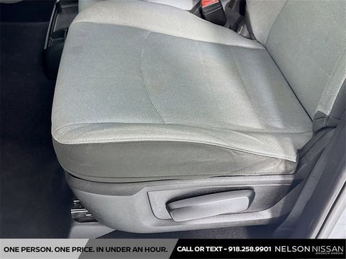 Used 2021 RAM 1500 Classic SLT image 18