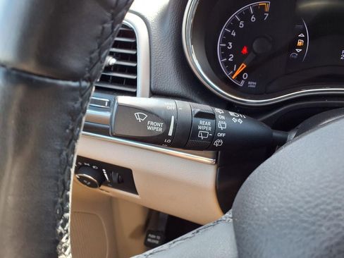 Used 2019 Jeep Grand Cherokee Limited RWD image 22