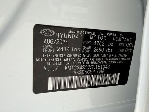 Used 2025 Genesis G70 2.5T RWD image 37