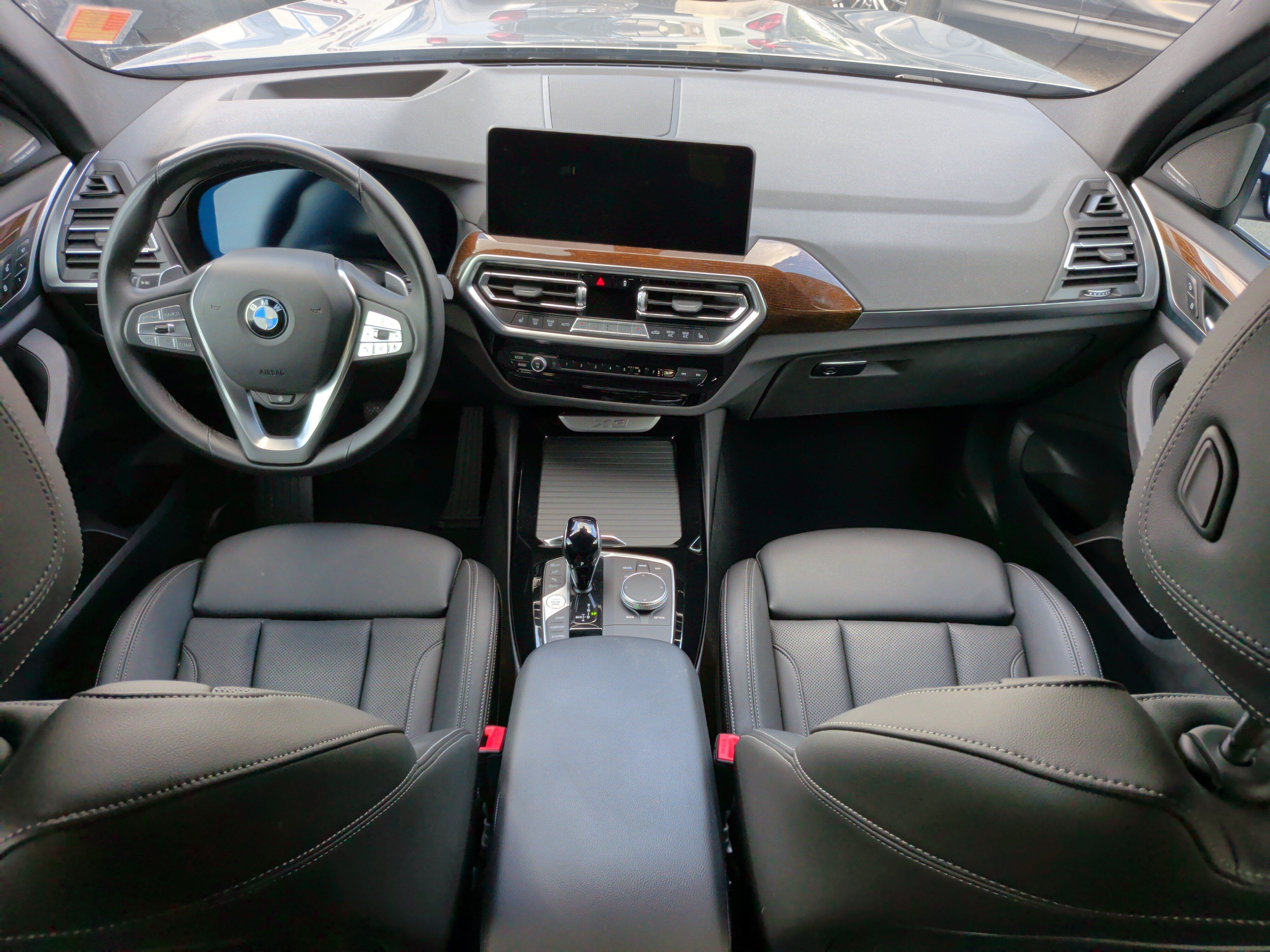 Used 2024 BMW X3 sDrive30i w/ Premium Package RWD image 32