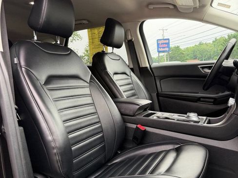 Used 2022 Ford Edge SEL w/ Convenience Package AWD/4WD image 14