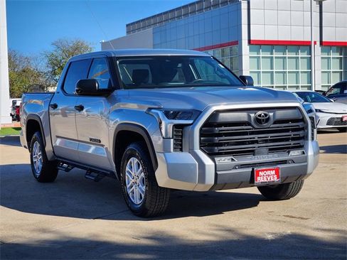 Used 2022 Toyota Tundra SR5 image 2