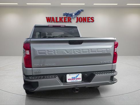 Used 2024 Chevrolet Silverado 1500 Custom RWD image 5