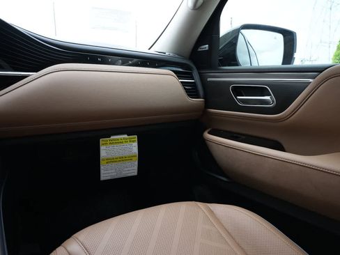 New 2026 INFINITI QX80 Luxe RWD image 8