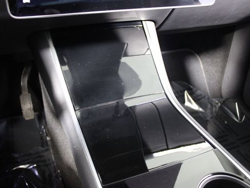 Used 2021 Tesla Model Y Long Range image 15