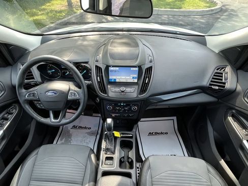 Used 2019 Ford Escape SE FWD image 11