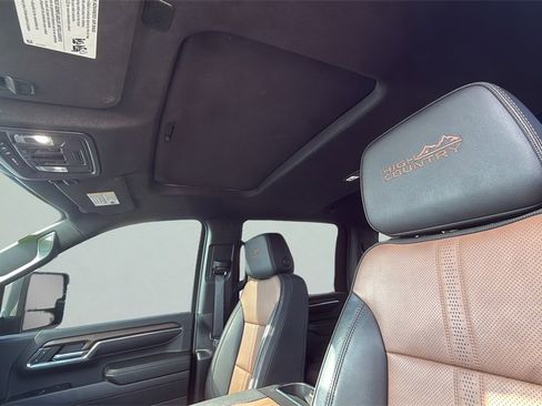 Used 2024 Chevrolet Silverado 3500 High Country w/ High Country Premium Package image 11