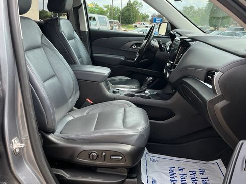 Used 2018 Chevrolet Traverse Premier w/ LPO, Floor Liner Package AWD/4WD image 26