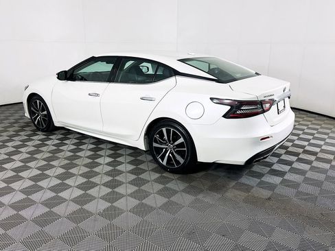 Used 2023 Nissan Maxima SV w/ Floor Mat Group FWD image 5