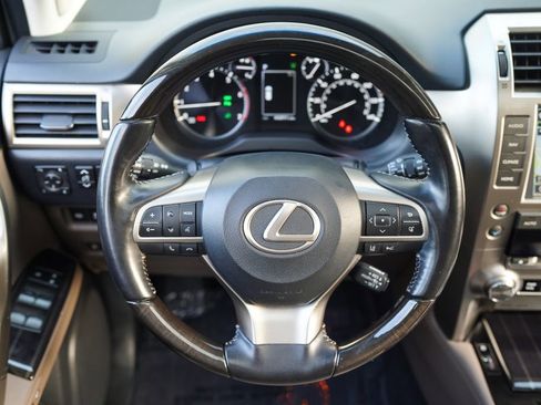 Used 2021 Lexus GX 460 Premium w/ Accessory Package AWD/4WD image 29