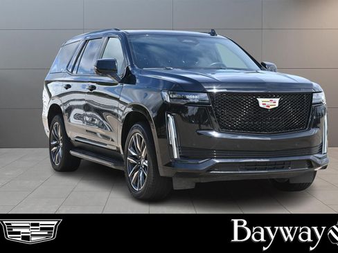 Used 2023 Cadillac Escalade Sport AWD/4WD image 4