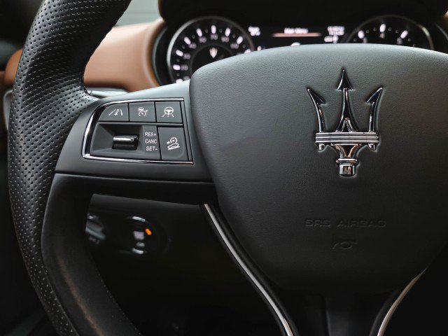 Used 2022 Maserati Levante GT AWD/4WD image 21