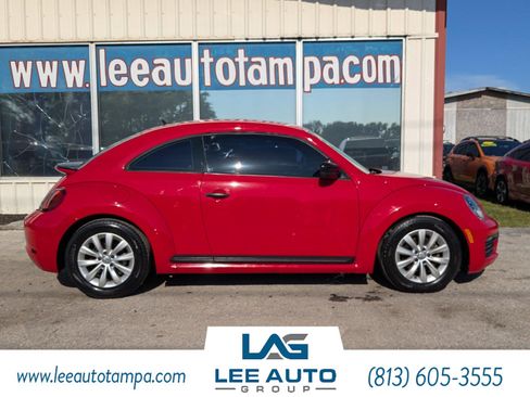 Used 2018 Volkswagen Beetle 2.0T S image 3