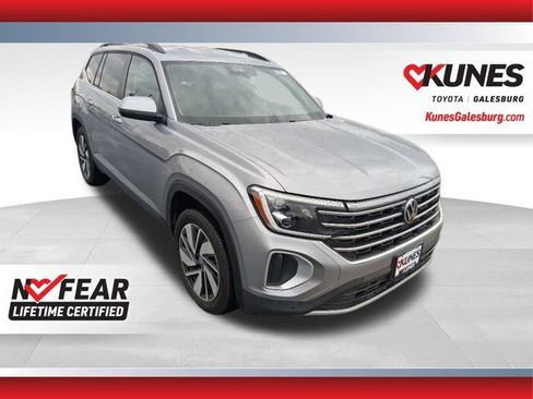 Used 2024 Volkswagen Atlas SE image 1