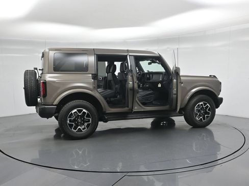 New 2026 Ford Bronco Outer Banks AWD/4WD image 3