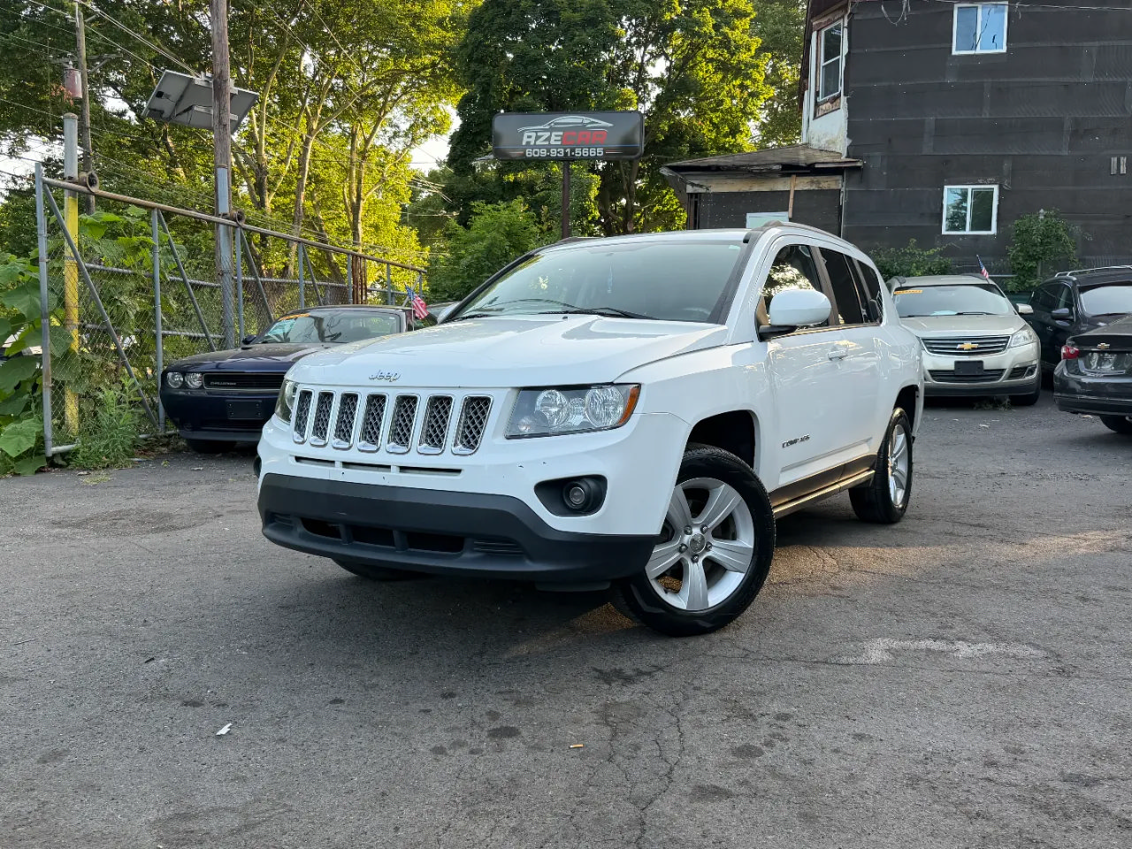 Used 2016 Jeep Compass Latitude AWD/4WD image 3
