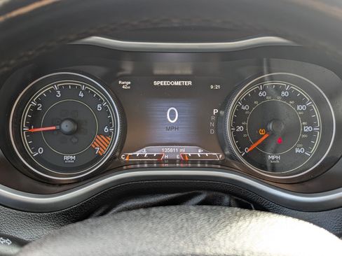 Used 2015 Jeep Cherokee Limited image 20