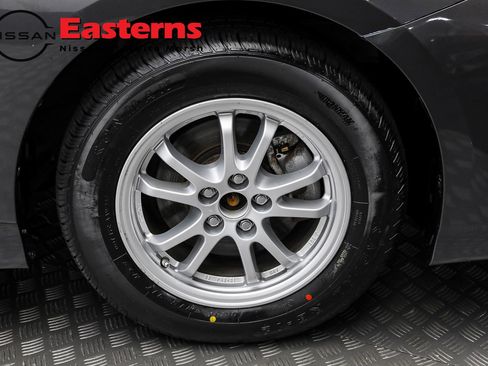 Used 2021 Toyota Prius Prime LE image 29