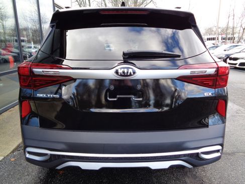 Used 2021 Kia Seltos EX image 5