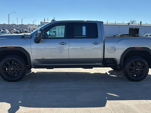 Used 2024 GMC Sierra 2500 AT4 w/ AT4 Premium Plus Package image 6