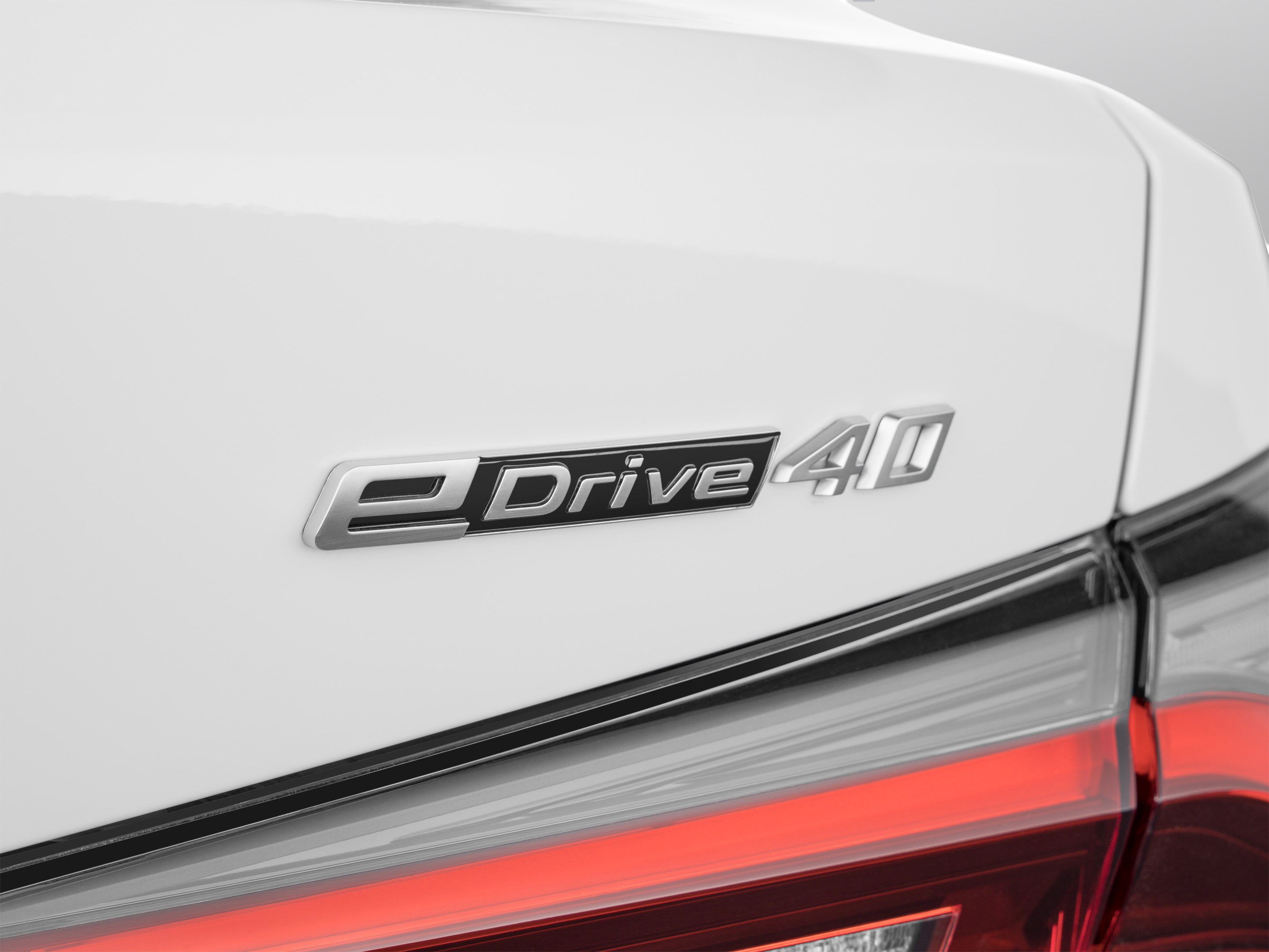 Used 2023 BMW i4 eDrive40 w/ M Sport Package RWD image 54