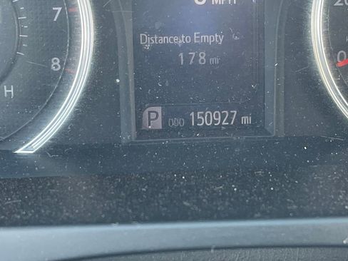 Used 2015 Toyota Camry SE w/ Moonroof Package image 23