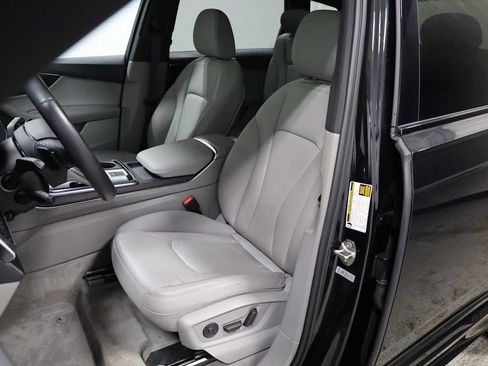 Used 2023 Audi Q7 2.0T Premium Plus w/ Premium Plus Package image 5