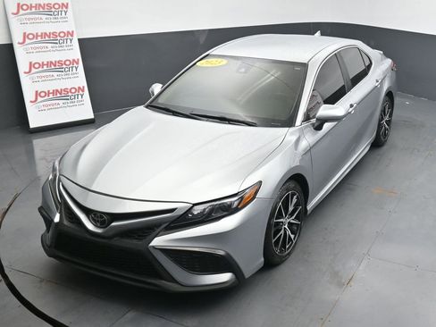 Used 2023 Toyota Camry SE image 29