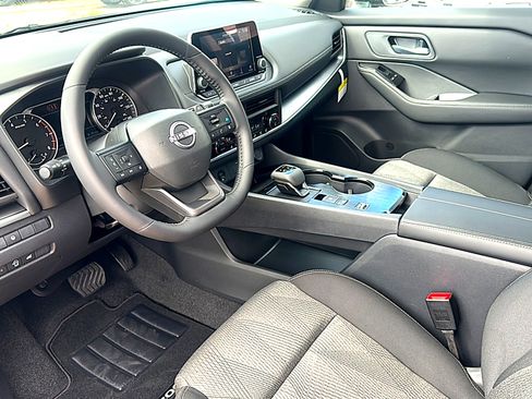 New 2026 Nissan Rogue SV w/ Cold Weather Package image 9