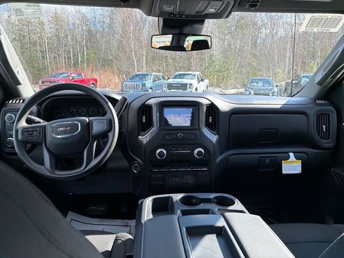 New 2026 GMC Sierra 2500 Pro w/ X31 Off-Road Package AWD/4WD image 14