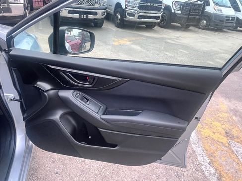 Used 2019 Subaru Impreza 2.0i w/ Eyesight image 13