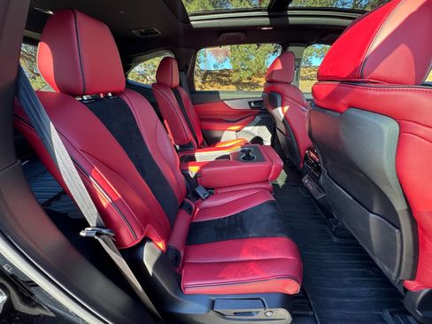 Used 2023 Acura MDX A-Spec image 16