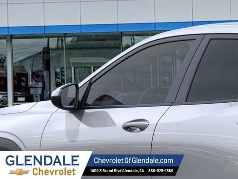 New 2026 Chevrolet Trax LS w/ LS Convenience Package FWD image 12