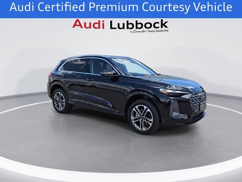 Certified 2025 Audi Q5 Premium w/ Convenience Package AWD/4WD image 2
