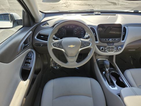 Used 2024 Chevrolet Malibu LT FWD image 27