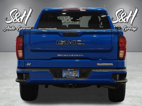 Used 2022 GMC Sierra 1500 Elevation w/ LPO, Elevation Black Package AWD/4WD image 18