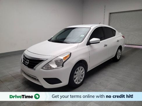 Used 2019 Nissan Versa SV FWD image 1