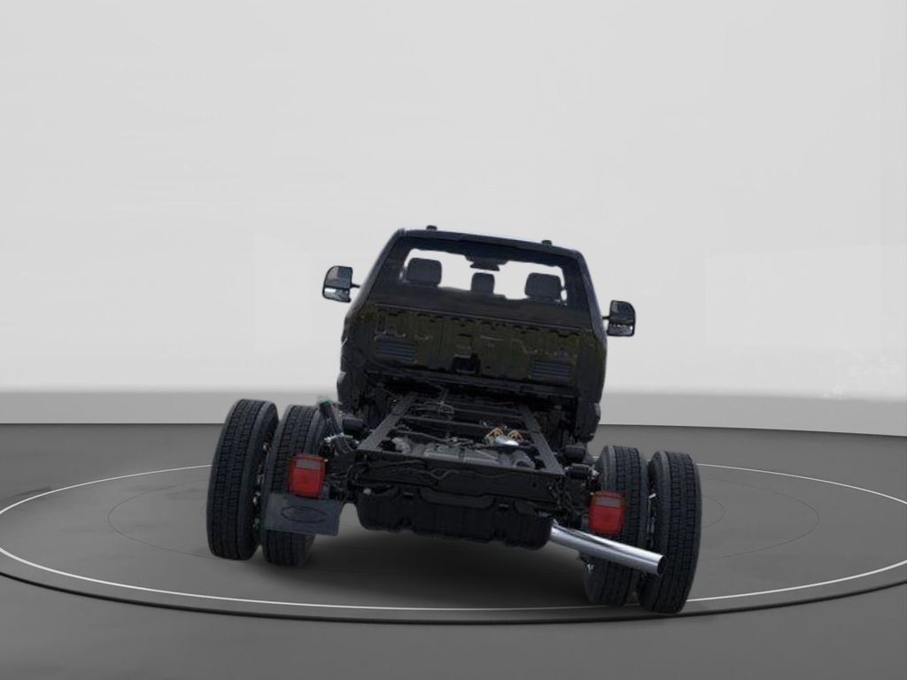 New 2025 Ford F550 Luxury RWD image 5
