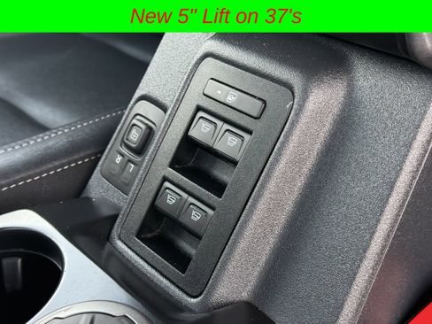 Used 2025 Ford Bronco Badlands AWD/4WD image 18