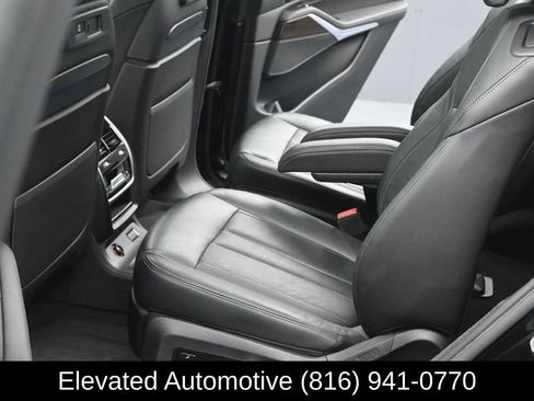Used 2021 BMW X7 xDrive40i w/ Premium Package 2 AWD/4WD image 26