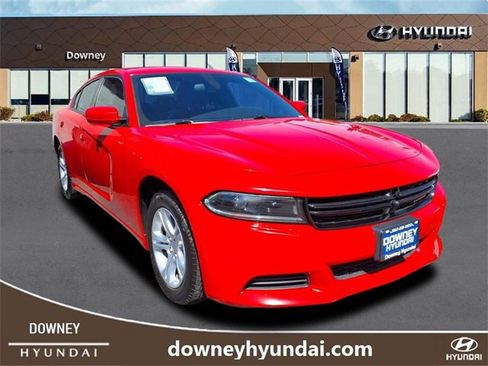 Used 2022 Dodge Charger SXT image 3