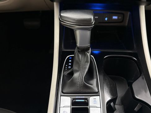 Certified 2022 Hyundai Tucson SEL w/ Convenience Package FWD image 20