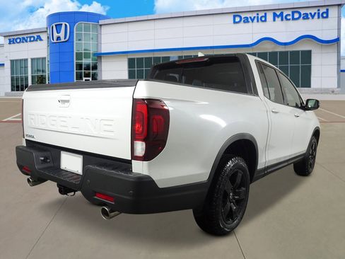 New 2025 Honda Ridgeline Black Edition image 6
