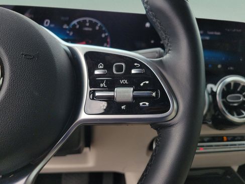 Certified 2023 Mercedes-Benz GLB 250 GLB 250 image 30