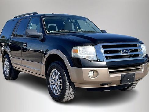 Used 2012 Ford Expedition XLT image 1